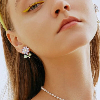 Maisey Crystal Daisy Stud Earrings - Small, delicate daisy-themed earrings, formed from a mixture of white quartz, and green and yellow topaz.