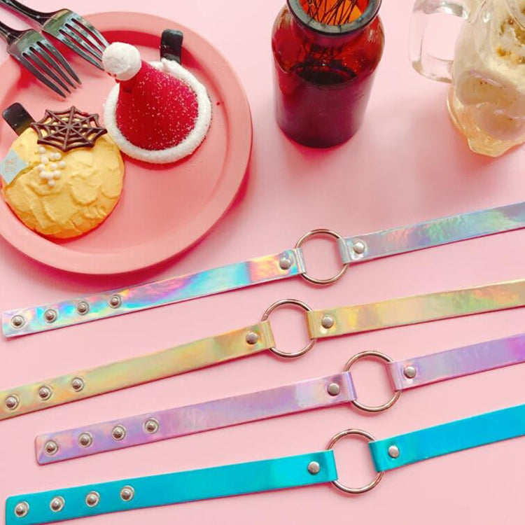 Retro Revival - Trinity Holographic Chokers - O-Ring - A close-fitting faux leather choker necklace with an O-ring decoration in the front.