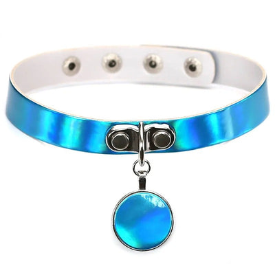 Retro Revival - Trinity Holographic Chokers - Disc Charm - A close-fitting choker necklace made of holographic/laser artificial leather, with a round coin-shaped charm suspended from a buckle in the front.