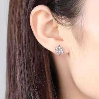 Snow Queen I Jewellery Set - Classic - A delicate snowflake-themed set of necklace and earrings, featuring snowflakes formed from silver branches around a single central crystal in the middle.