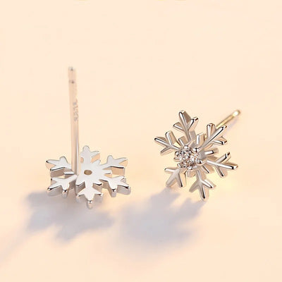 Snow Queen I Jewellery Set - Classic - A delicate snowflake-themed set of necklace and earrings, featuring snowflakes formed from silver branches around a single central crystal in the middle.