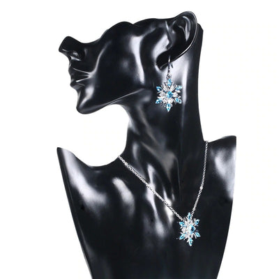 The Snow Queen III Jewellery Set  - Blue Topaz - A beautiful snowflake pendant and earrings with blue topaz and white quartz stones.