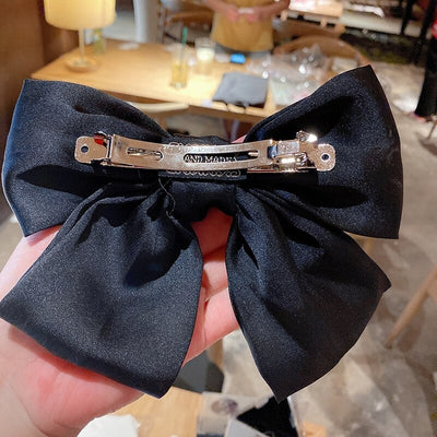 Chiaki Oversized Clip-On Bow