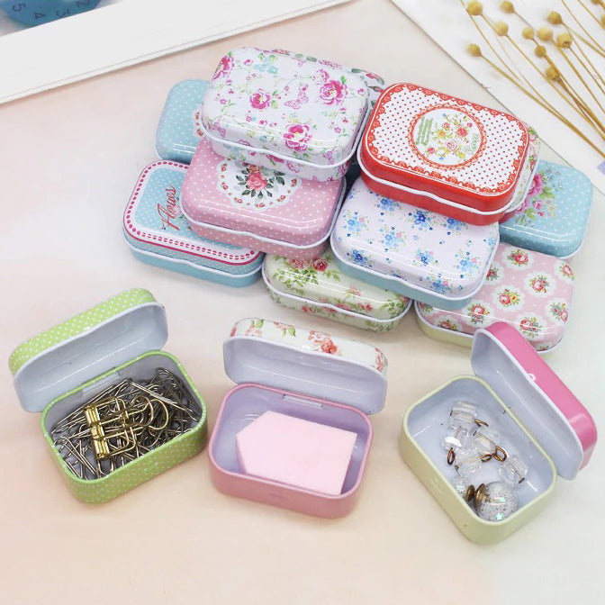Teenytopia Trinket Tins - Retro Roses - Cute little metal tins adorned with delicate floral patterns in an assortment of colours.